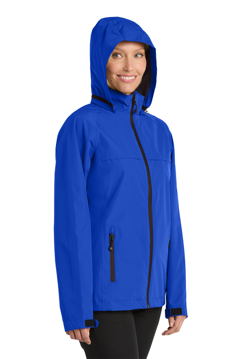 6882_TrueRoyal-7-L333TrueRoyalModelHood2_624Wx724H