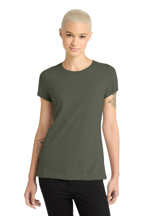 [5351プールオム]シャインシルバー パイソンVネックカットソー/シェラック District Women's Perfect Blend CVC V-Neck Tee | Product | SanMar